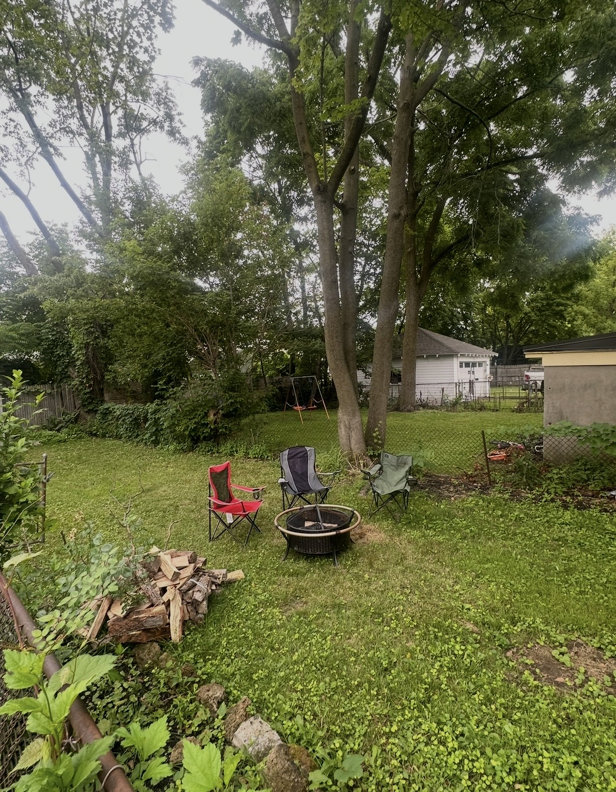 Move-In Ready Room - Clean, Quiet & Comfortable - Photo 7
