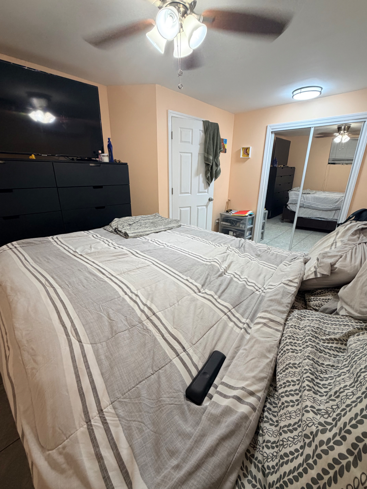 EZ Breezy living- Your Home away from Home! - Photo 3