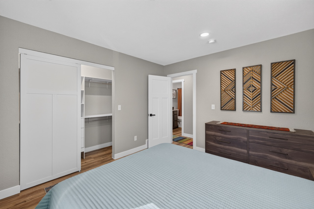 Modern New-Build 2BR Home 1.5 bath| Yard, Workspace & Central AC - Photo 10
