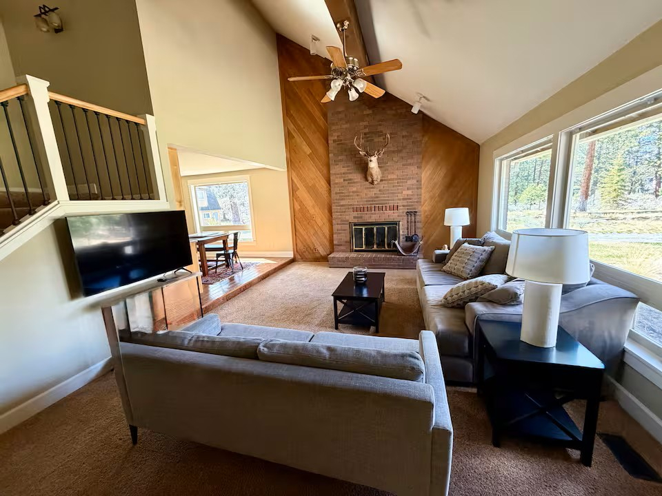 Super private retreat in the woods - Photo 2