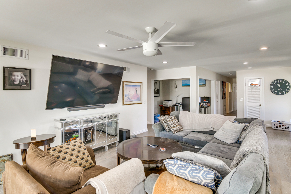Remodeled Lakehouse | 30 Days Min | Pets Welcome - 584024 - Photo 6