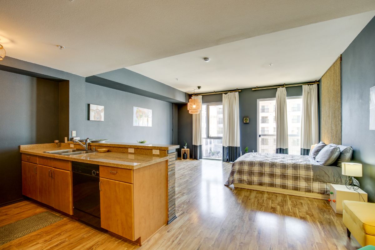 Walkable Gaslamp Quarter Studio w/ Pool & Gym - 591264 - Photo 2