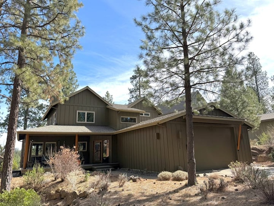 Relaxing retreat on the Deschutes River in Bend - Photo 1