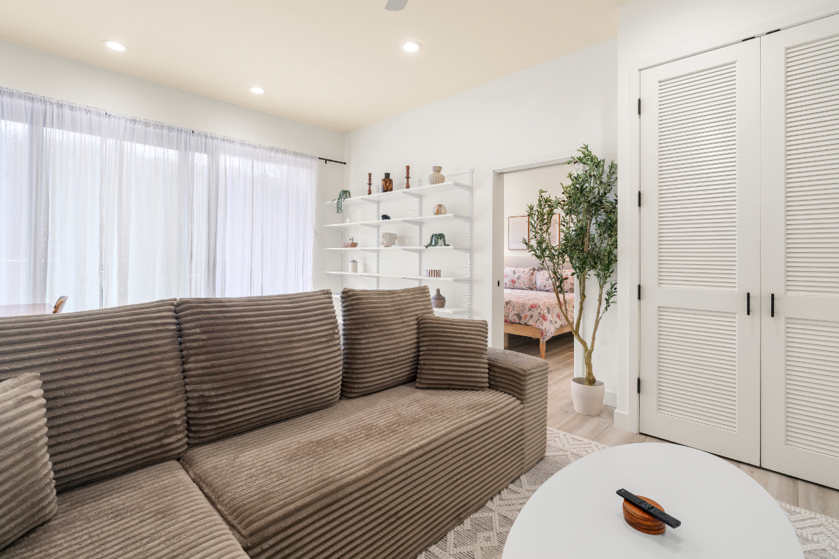 Pacific Beach Luxury Oasis | 2BR, Modern Amenities, & Lush Yard + Patio - Photo 2