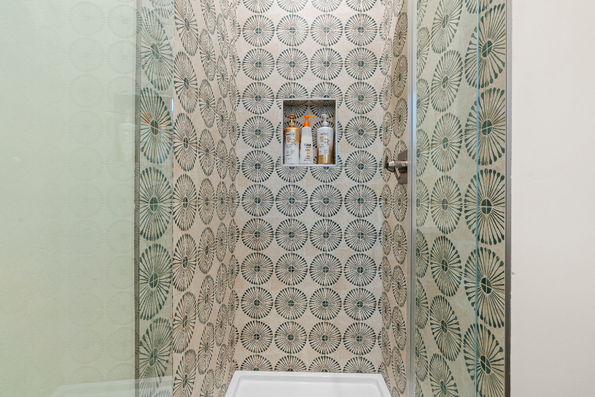 Pacific Beach Luxury Oasis | 2BR, Modern Amenities, & Lush Yard + Patio - Photo 6
