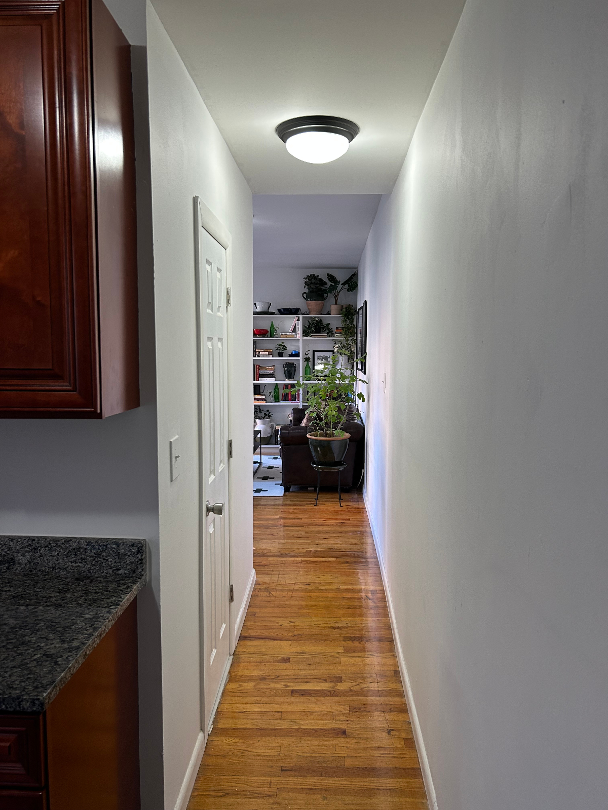 Sunny 1BR in *PRIME* Upper East Side - Photo 3