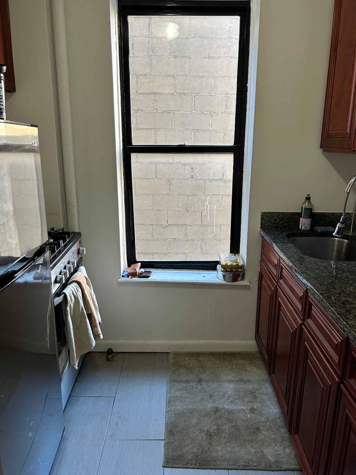 Sunny 1BR in *PRIME* Upper East Side - Photo 5