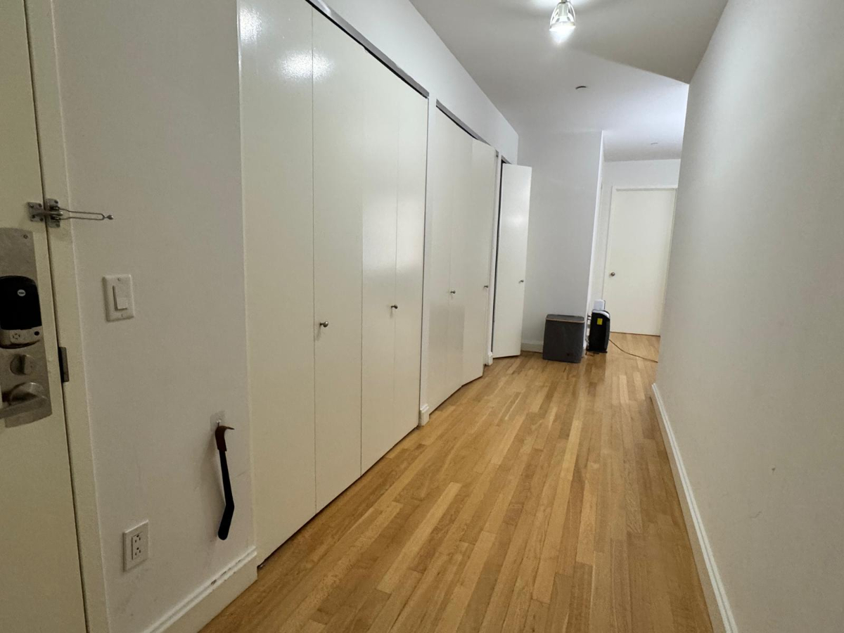 Fully furnished Financial District home In-Unit W/D - Nov 1 thru Dec 31 - Photo 5