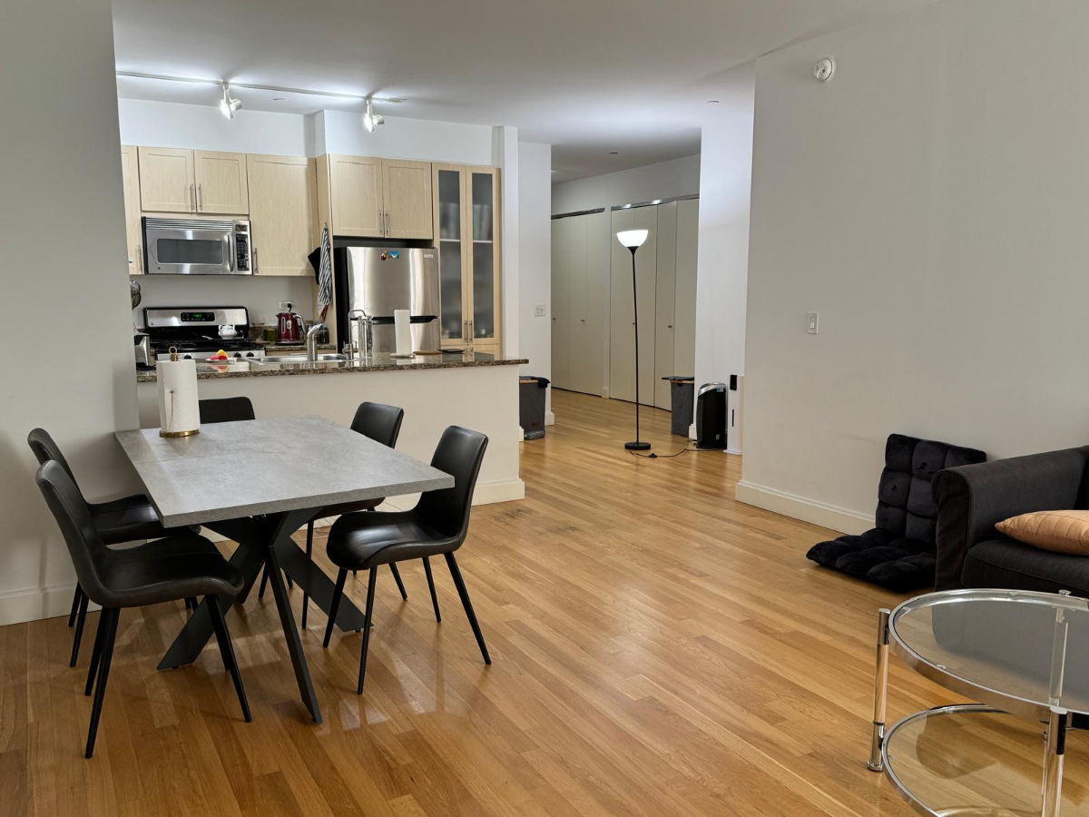 Fully furnished Financial District home In-Unit W/D - Nov 1 thru Dec 31 - Photo 4