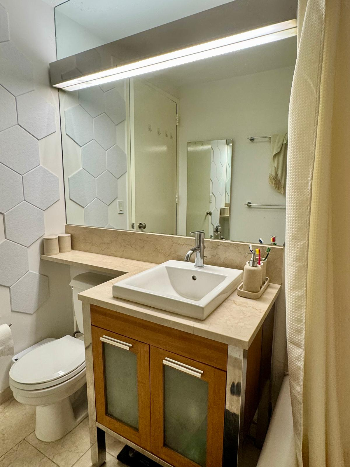 Fully furnished Financial District home In-Unit W/D - Nov 1 thru Dec 31 - Photo 9
