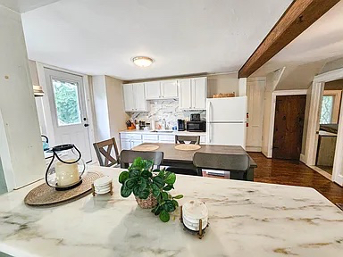 Apartment for the traveling Professional in Rutland - Photo 7