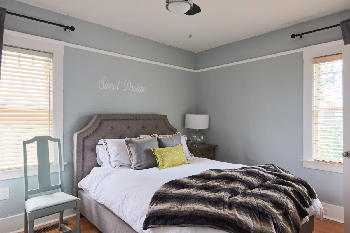 Historic Waterfront , Serene Old Town Retreat -Boutique Bungalows by the Bay- Minutes to Kaiser, Sutter Solano, Cal Maritime, Touro &... - Photo 3