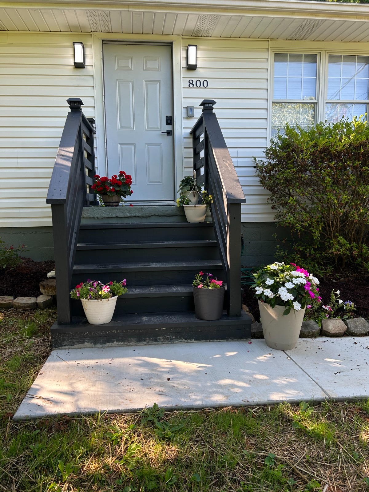 Charming 2-Bedroom Retreat with Easy Access to Downtown - All Included - Photo 12