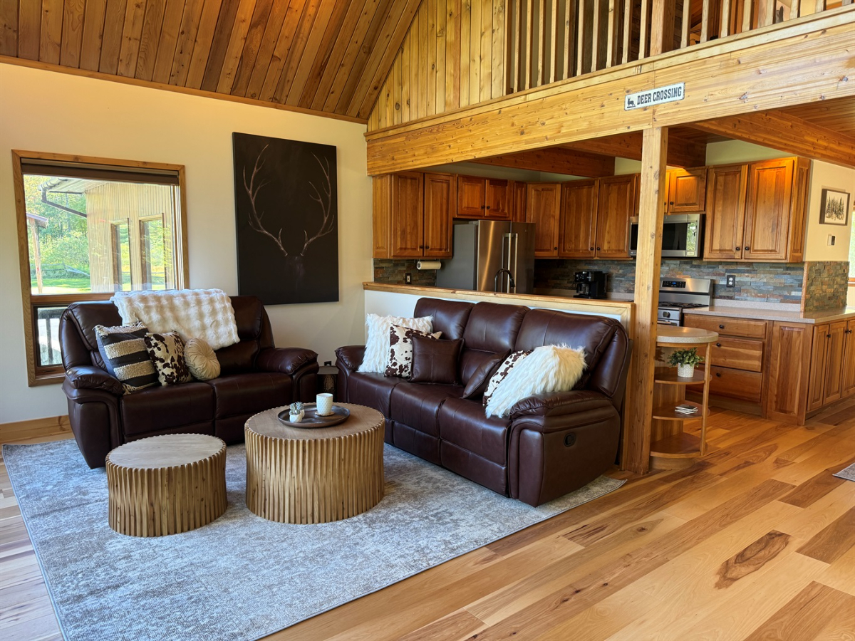 Peaceful, Private & Conveniently Located - Photo 7