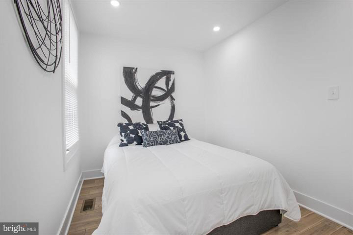 Charming 2-Bedroom Home in Capitol Hill/Kingsman Park - Photo 11