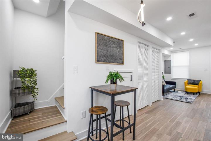Charming 2-Bedroom Home in Capitol Hill/Kingsman Park - Photo 10