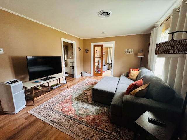Charming North Syracuse Home | Fenced Yard | Dogs Welcome | Traveling Nurse Friendly - Photo 4
