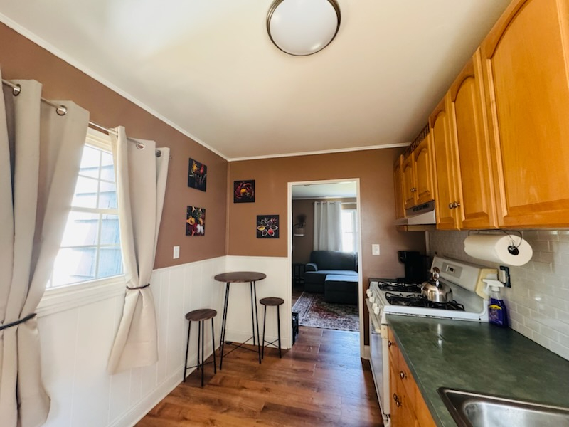 Charming North Syracuse Home | Fenced Yard | Dogs Welcome | Traveling Nurse Friendly - Photo 6