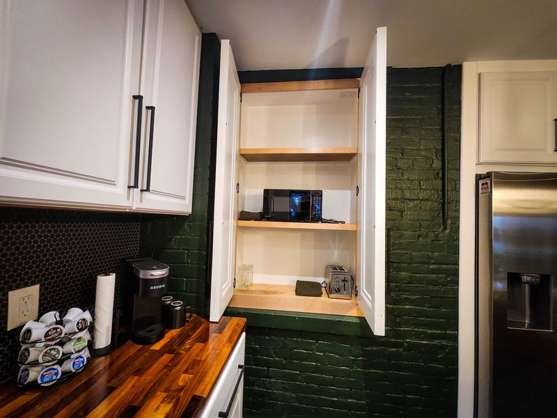 Renovated Historic Garden Apartment - Photo 7