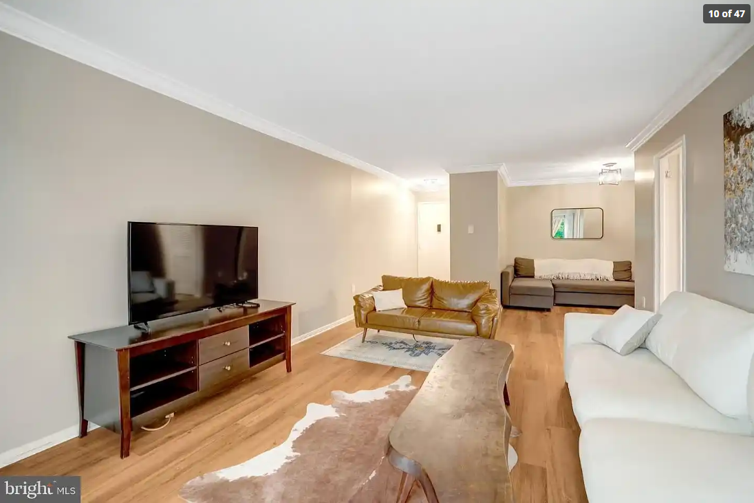 Prime SW Waterfront Condo - Photo 7