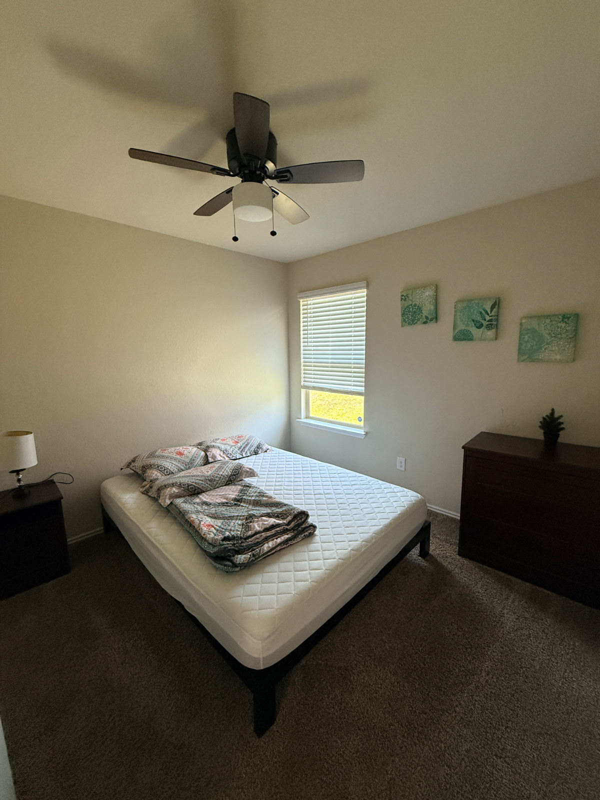 Neighborhood with amenities - Photo 7