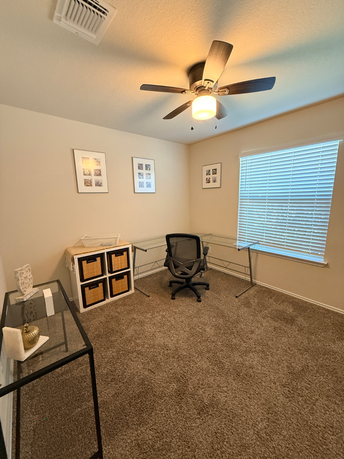 Neighborhood with amenities - Photo 9