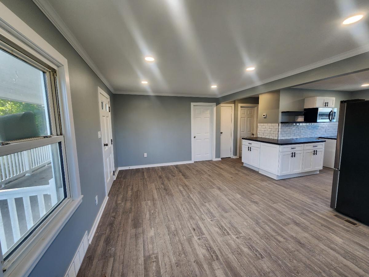 Minutes from the Fulfillment Center Project - Fully Furnished & Move-In Ready - Photo 2