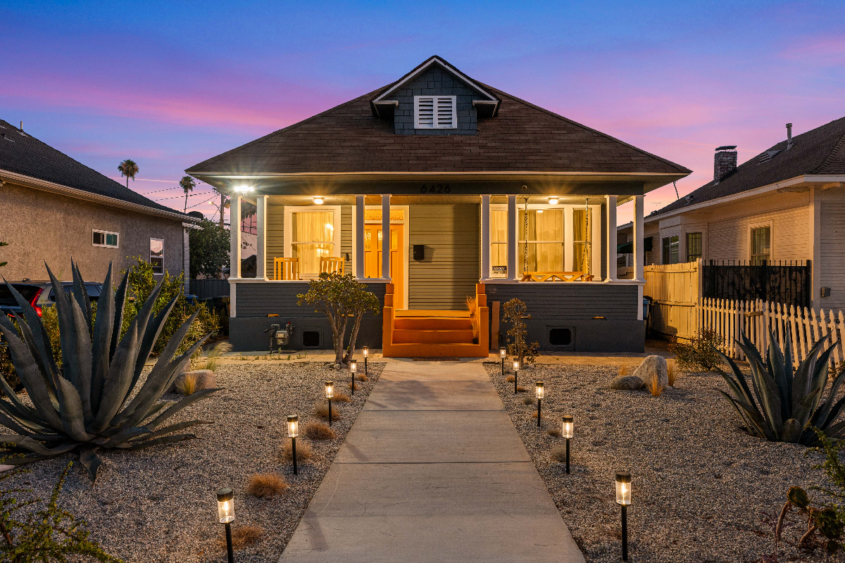 3BR Highland Park Gem - Walkable Neighborhood, 15 min to Major Hospitals, 6 Miles to Downtown LA, Easy Commute Anywhere, Near Dodger... - Photo 2