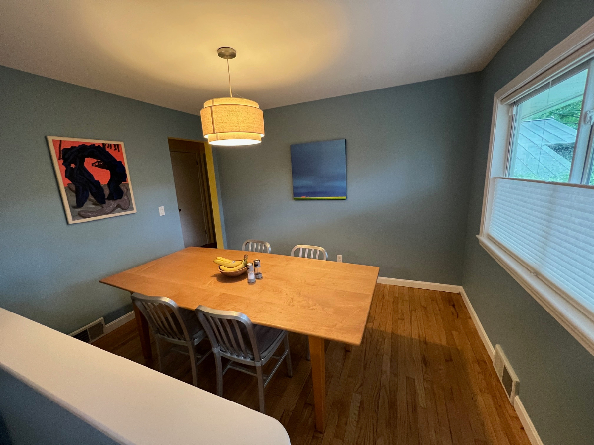 private house with dedicated office, parking, utilities included and cedar sauna! - Photo 5
