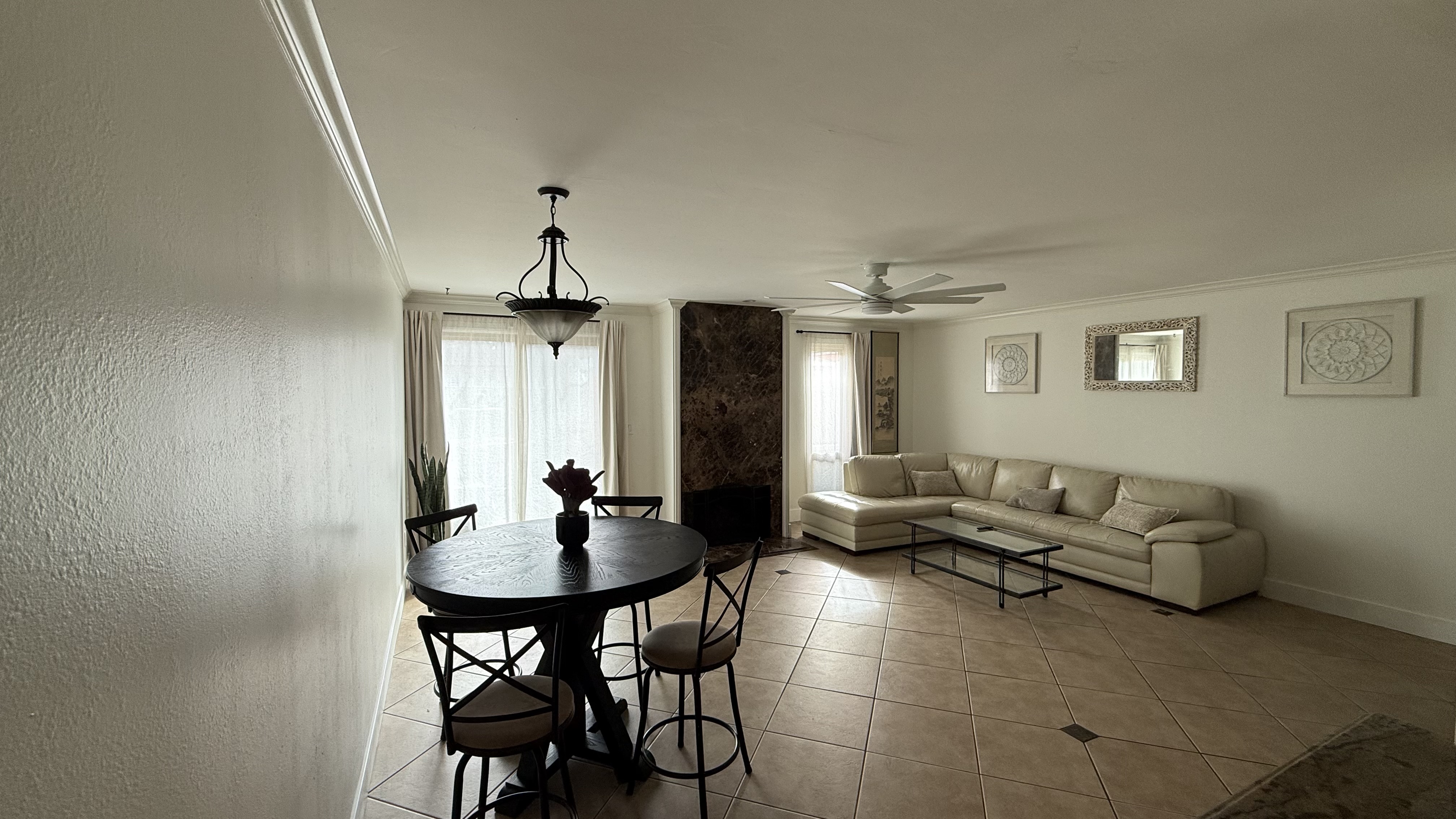 Charming 2BR Point Loma Townhome With Private Patio, Community Pool & Attached Garage - Photo 2