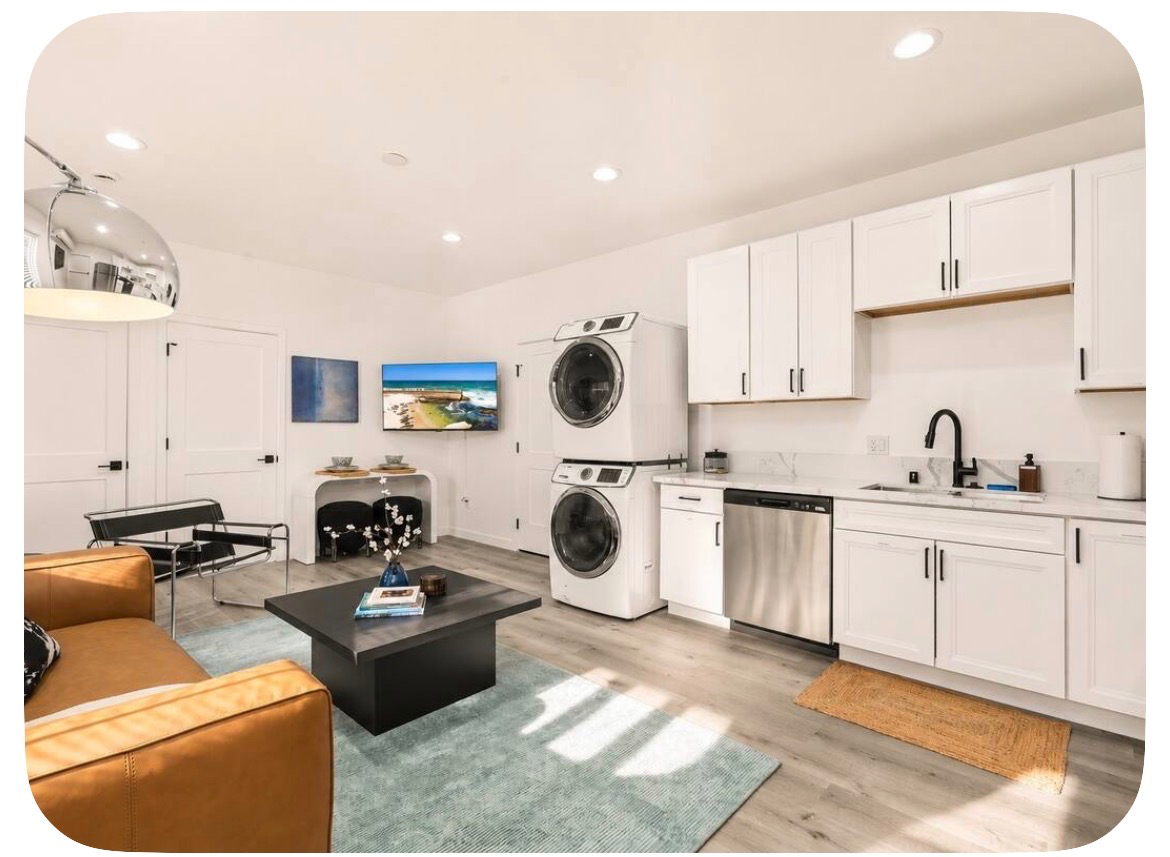 North Park, San Diego 2BR/2BA | Parking, W/D, A/C - Furnished & Move-In Ready - Photo 2