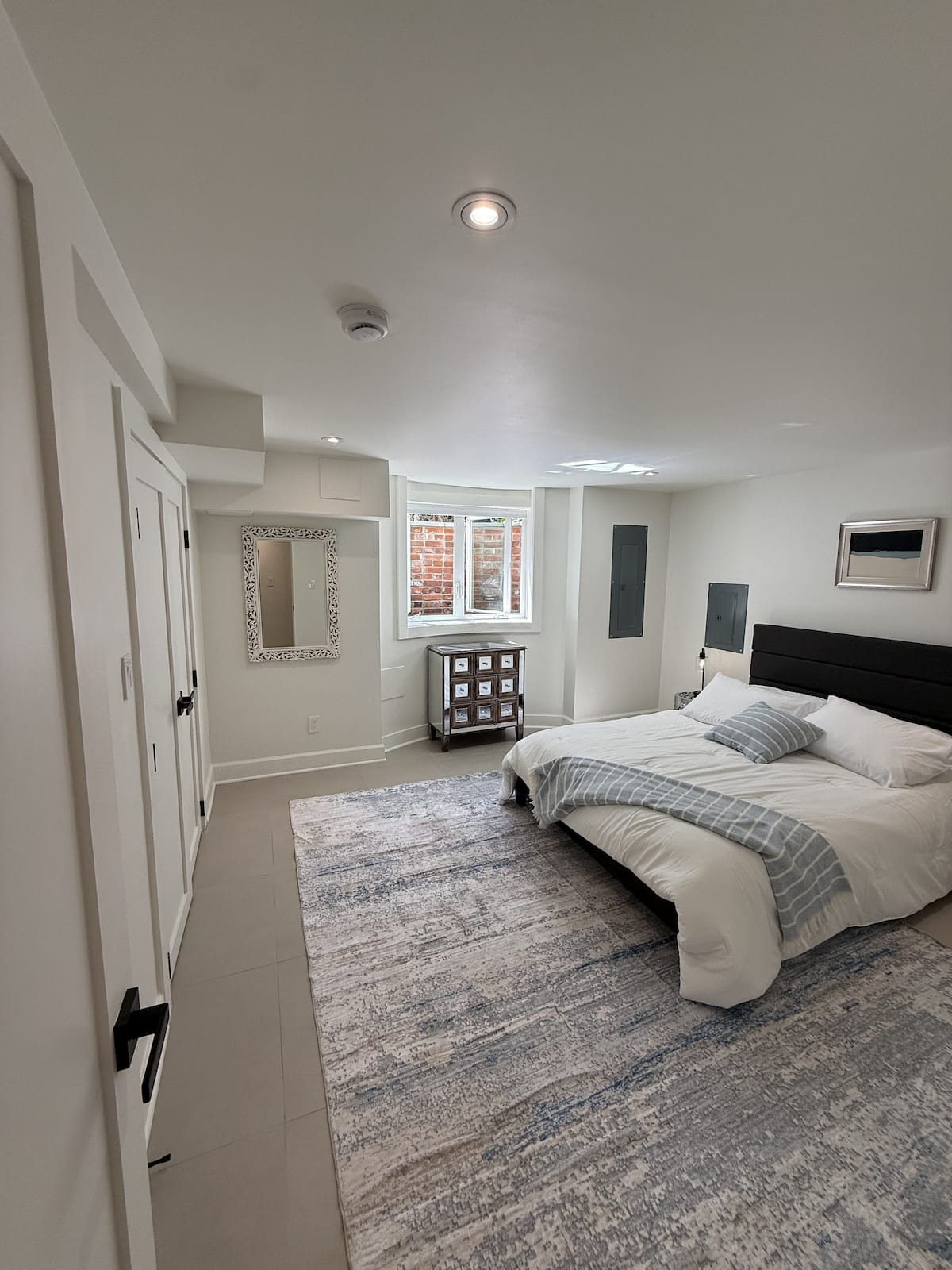 Newly Remodeled Furnished 2BR Near Metro, Rock Creek Park And Georgetown - Photo 10