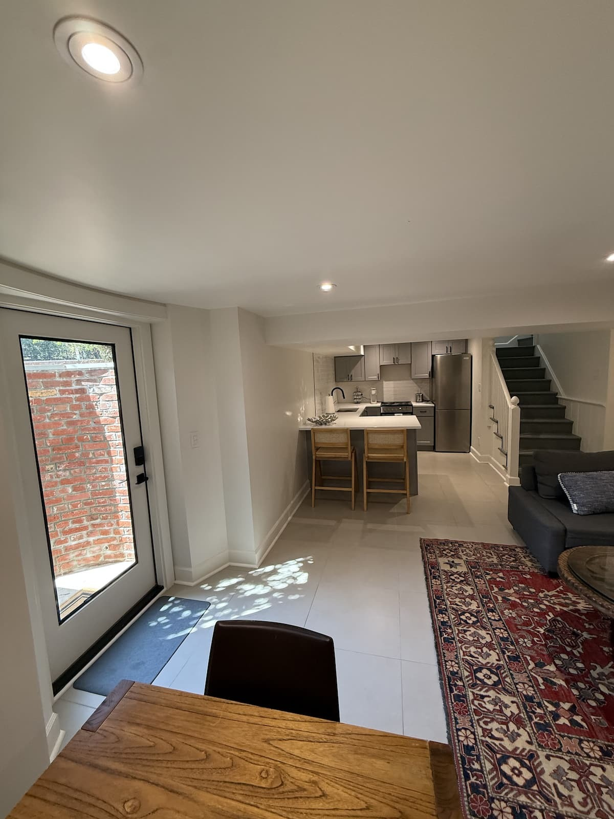 Newly Remodeled Furnished 2BR Near Metro, Rock Creek Park And Georgetown - Photo 3