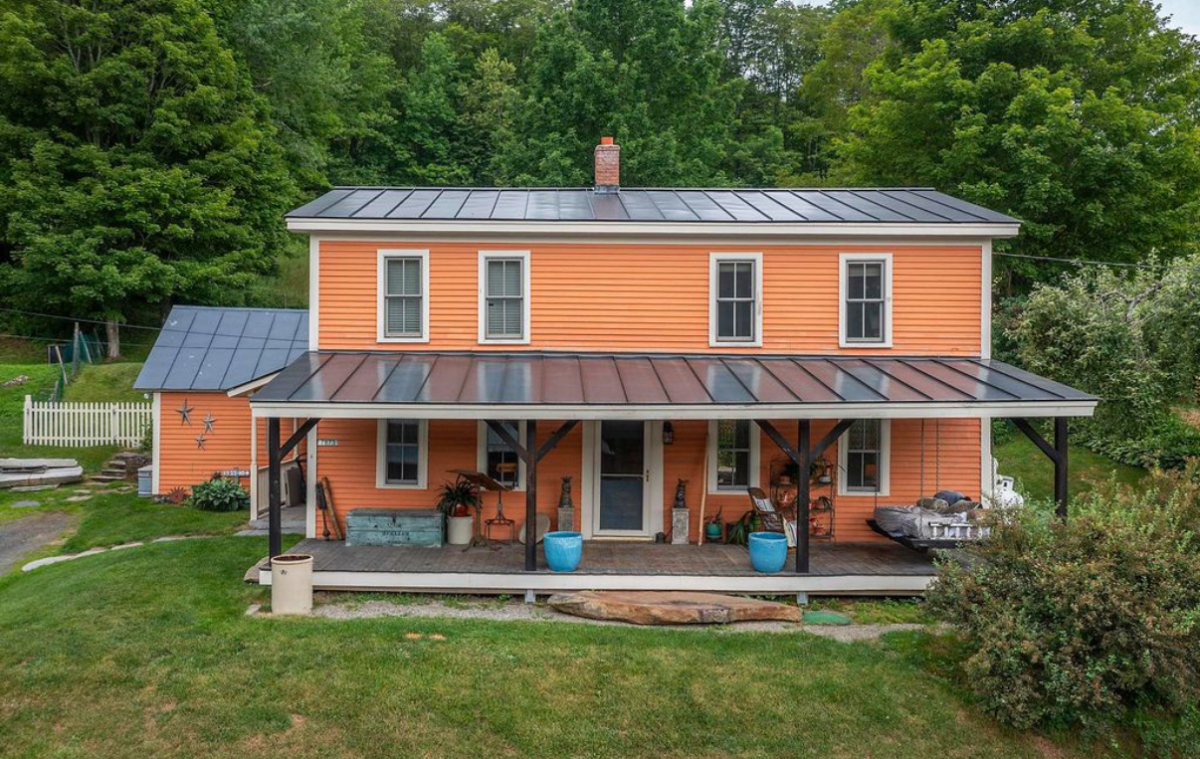Charming 1797 Home ready to snuggle in . - Photo 12