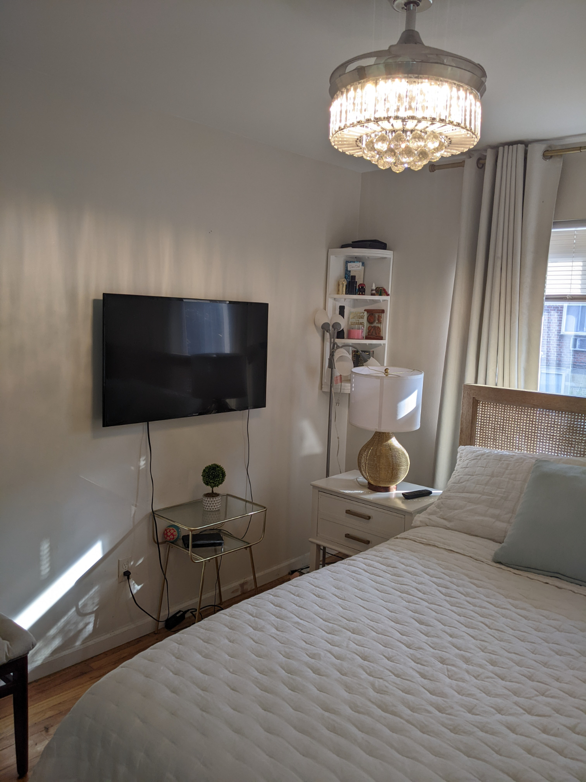 Quiet First Floor Retreat With Two Queen Bedrooms, Full Kitchen And Nearby Park - Photo 10