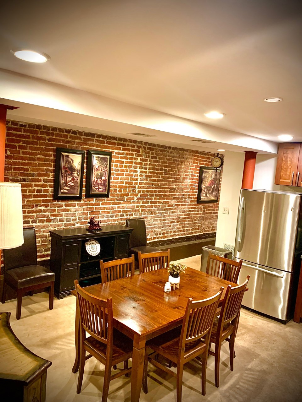 Good people. Great City. Your Private Spacious Home Away from Home. - Photo 5