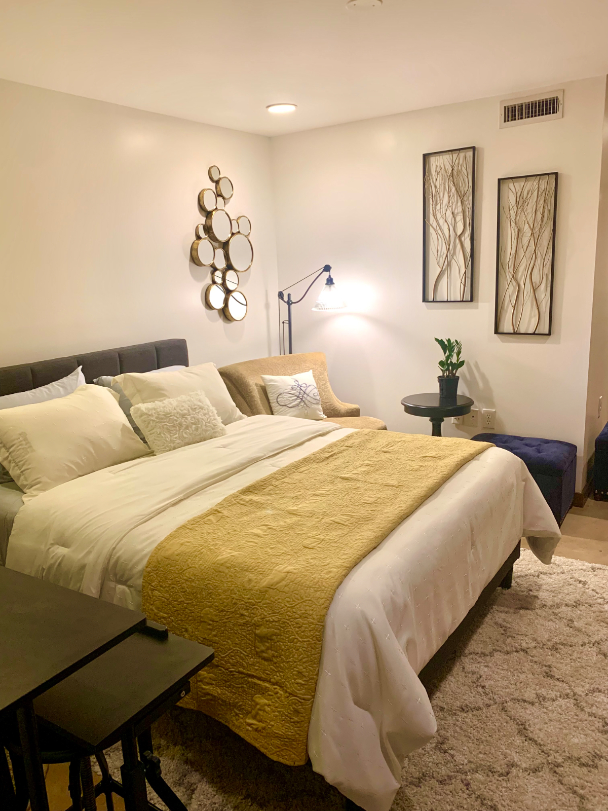 Good people. Great City. Your Private Spacious Home Away from Home. - Photo 6