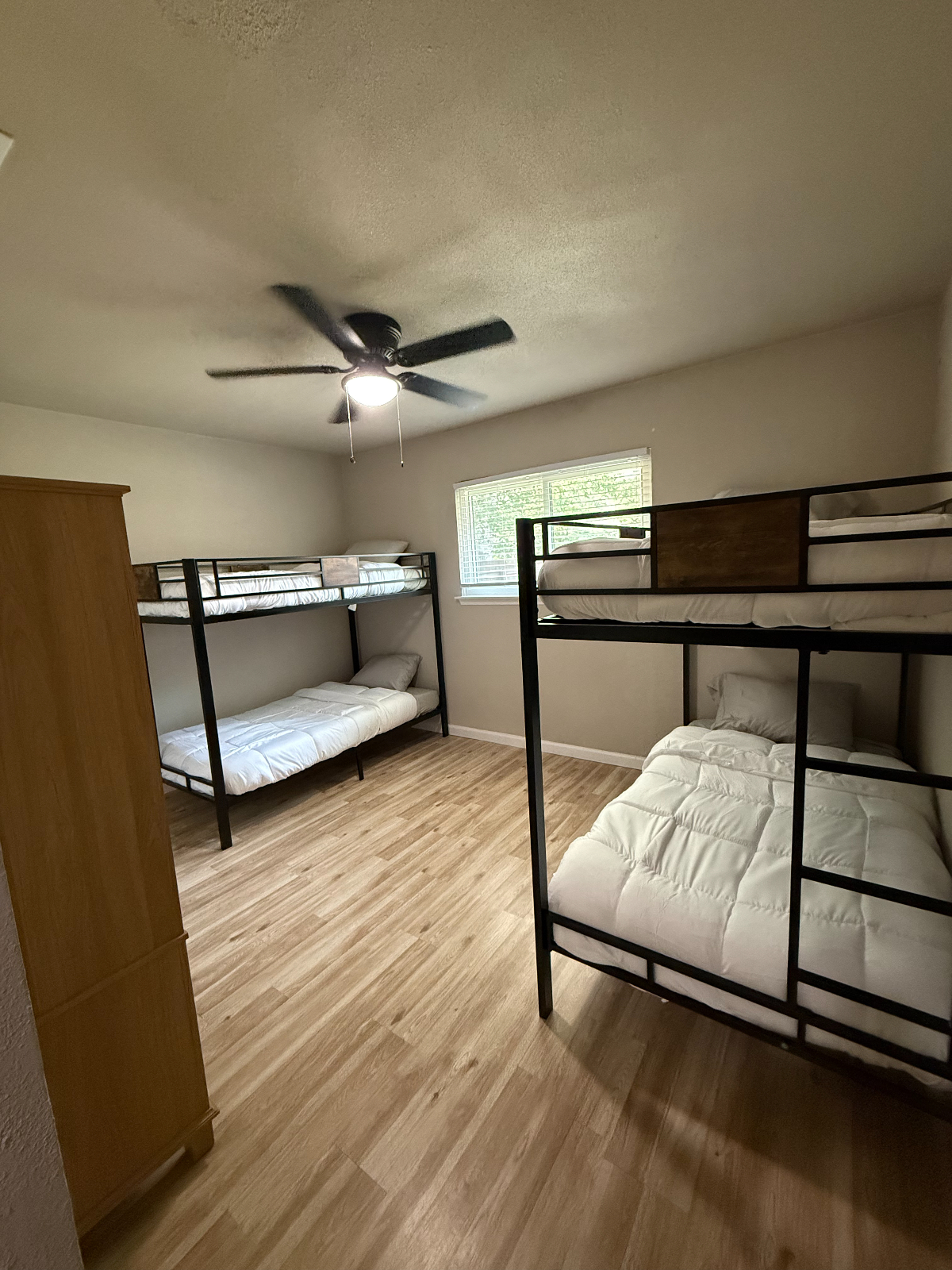 Modern Family Retreat | Pets Welcome - Photo 10