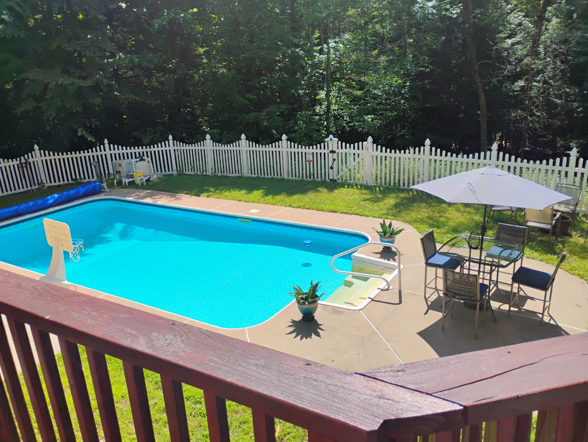 Furnished Saratoga Retreat | 5BR Cul-de-Sac Home | 9-10 Month Lease - Photo 3