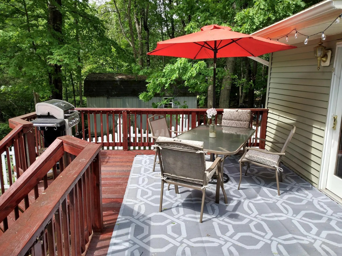 Furnished Saratoga Retreat | 5BR Cul-de-Sac Home | 9-10 Month Lease - Photo 4