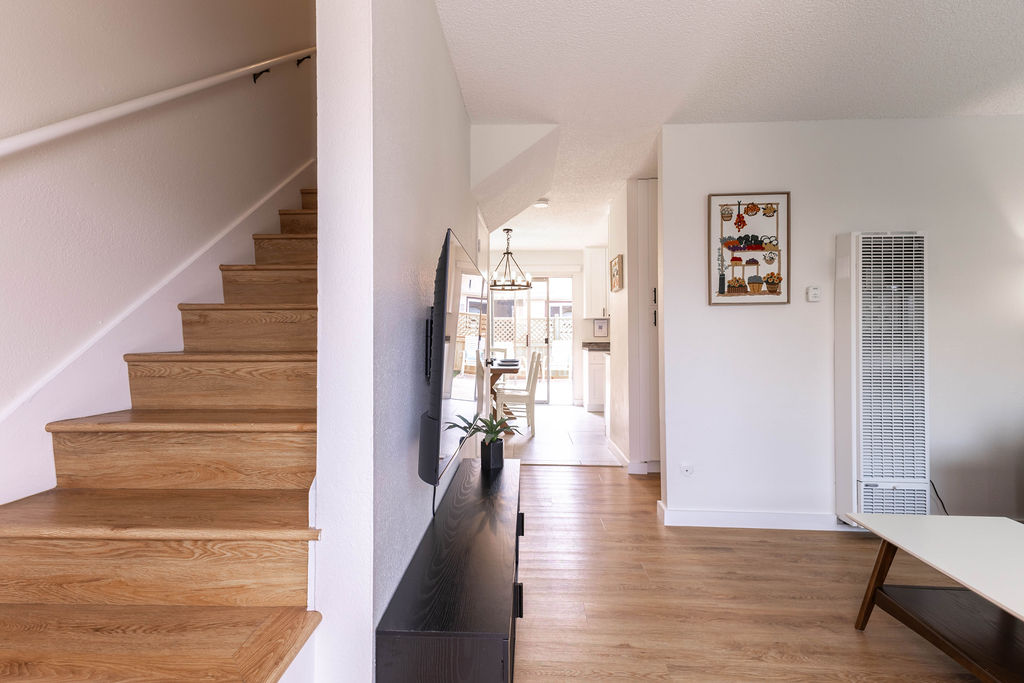 Pink Duplex in University Heights - Photo 3