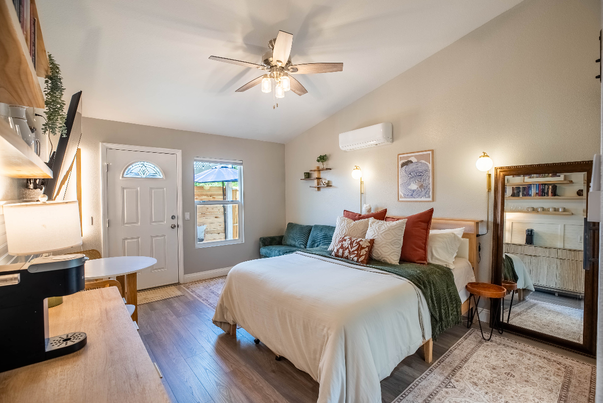 Private Studio Near Temecula Wine Country | Utilities Included | 30+ Day Stays - Photo 2