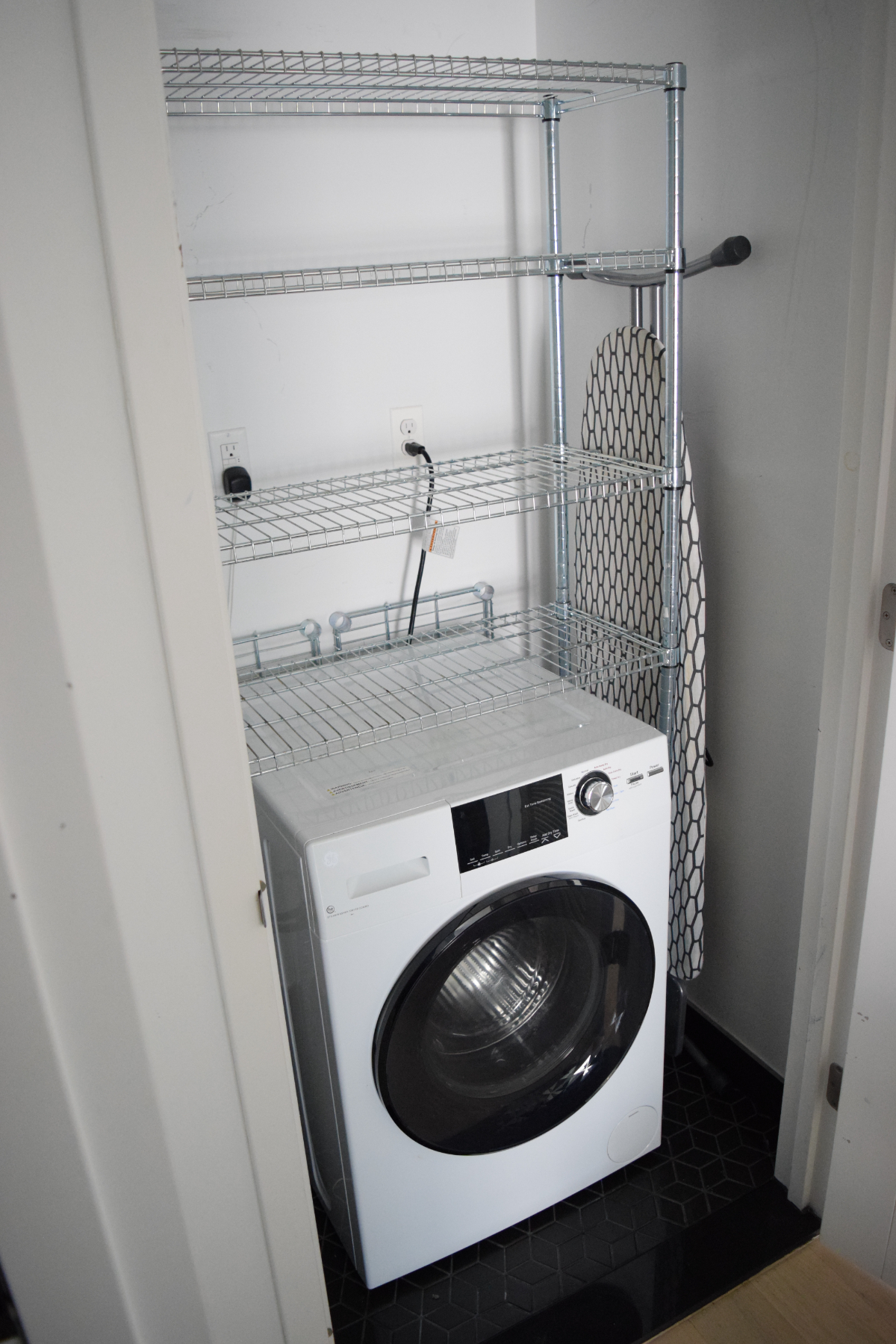 Premium All-Inclusive 1BR/1BA Luxury Sublet - Heart of Williamsburg (Doorman/Gym/W&D) - Photo 6