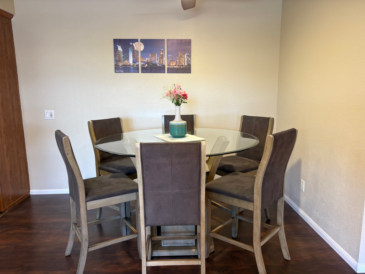 2BR/2BA Newly Upgraded Furnished Condo with Patio near Del Mar Beach - Photo 5