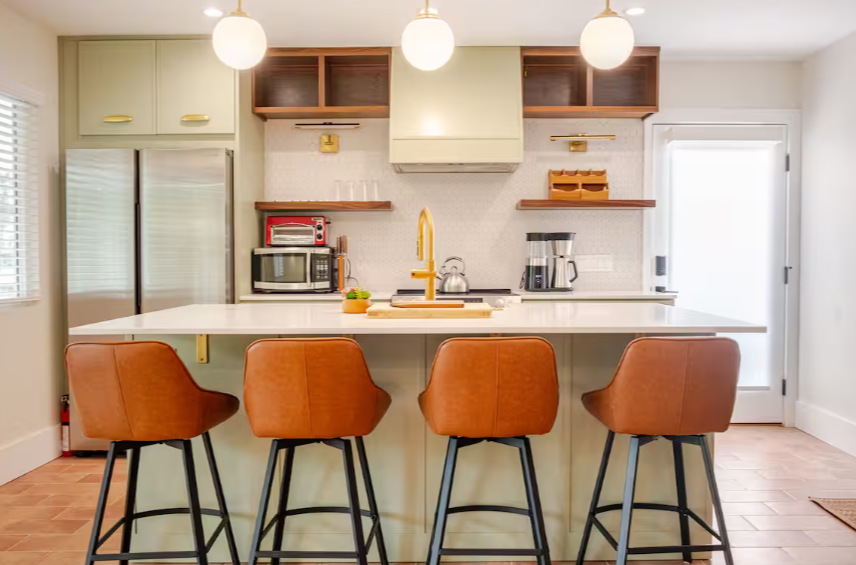 Beautiful South Park Bungalow - Photo 1