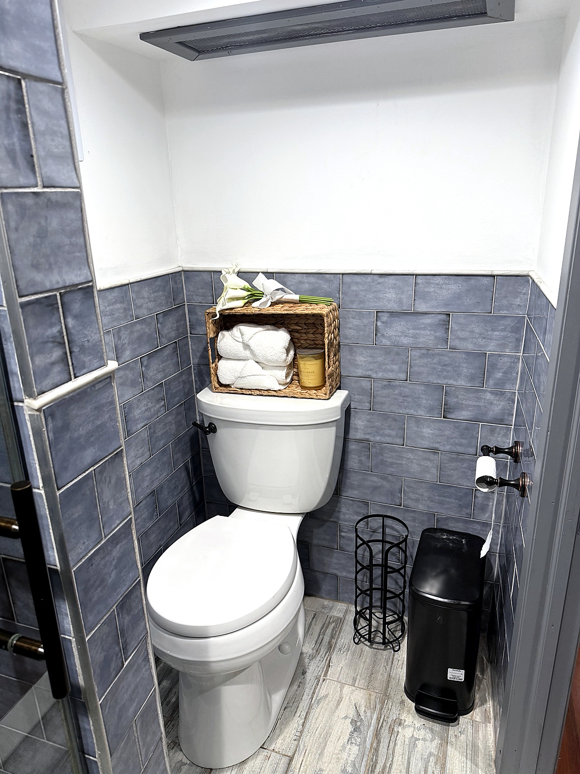 The Haus Away from Home - Photo 6