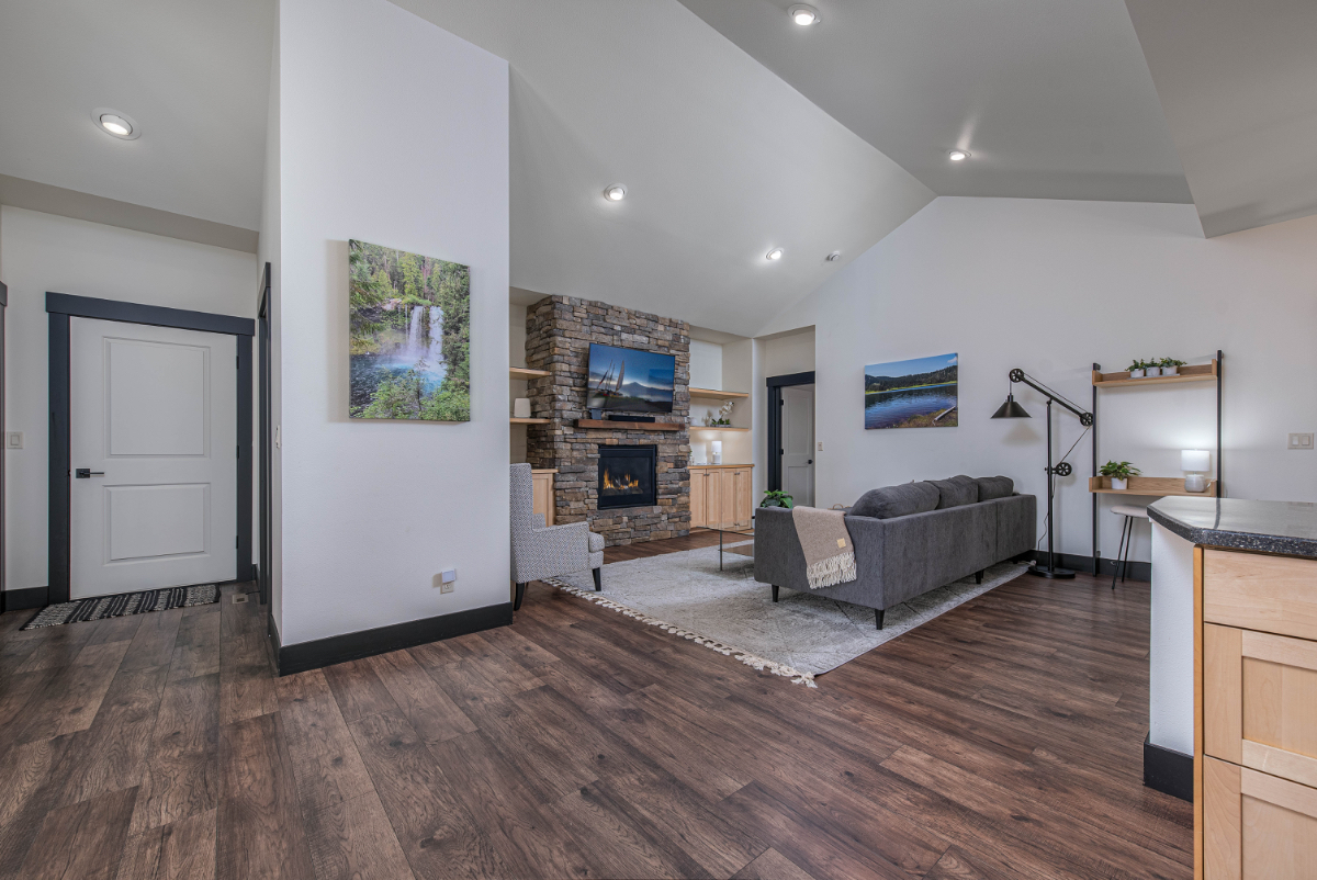 The Crossing House - Fully Furnished in the Heart of NWX - Bend's Best Neighborhood - Booking for Winter Available 12/1 - Photo 5