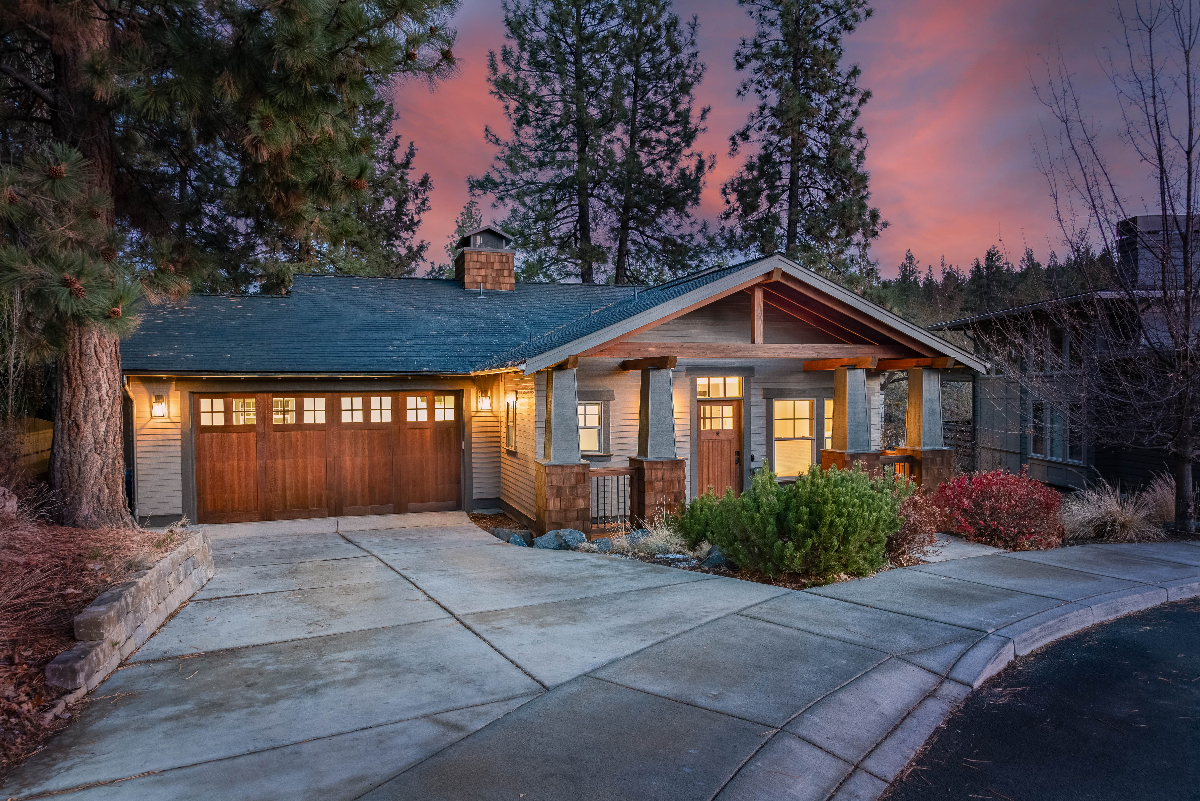 The Crossing House - Fully Furnished in the Heart of NWX - Bend's Best Neighborhood - Booking for Winter Available 12/1 - Photo 1