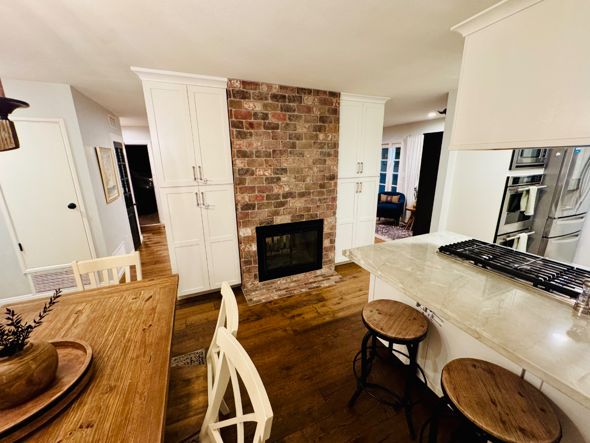 Completely renovated 3 bed/2 bath close to UCSD, walk from Sprouts/Starbucks/restaurants - Photo 4