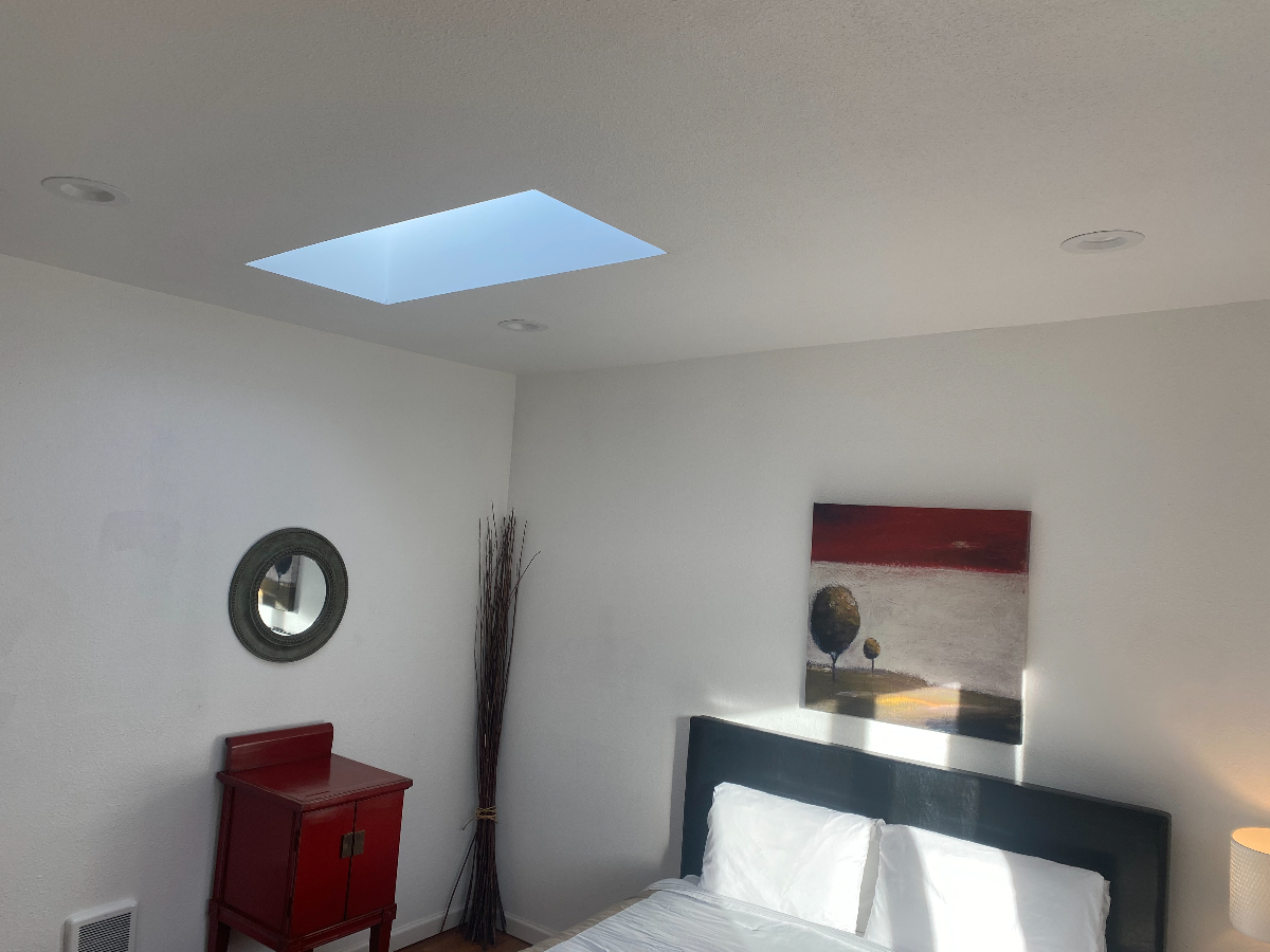Modern open floor plan house within walking distance to hospital and Parks. - Photo 3